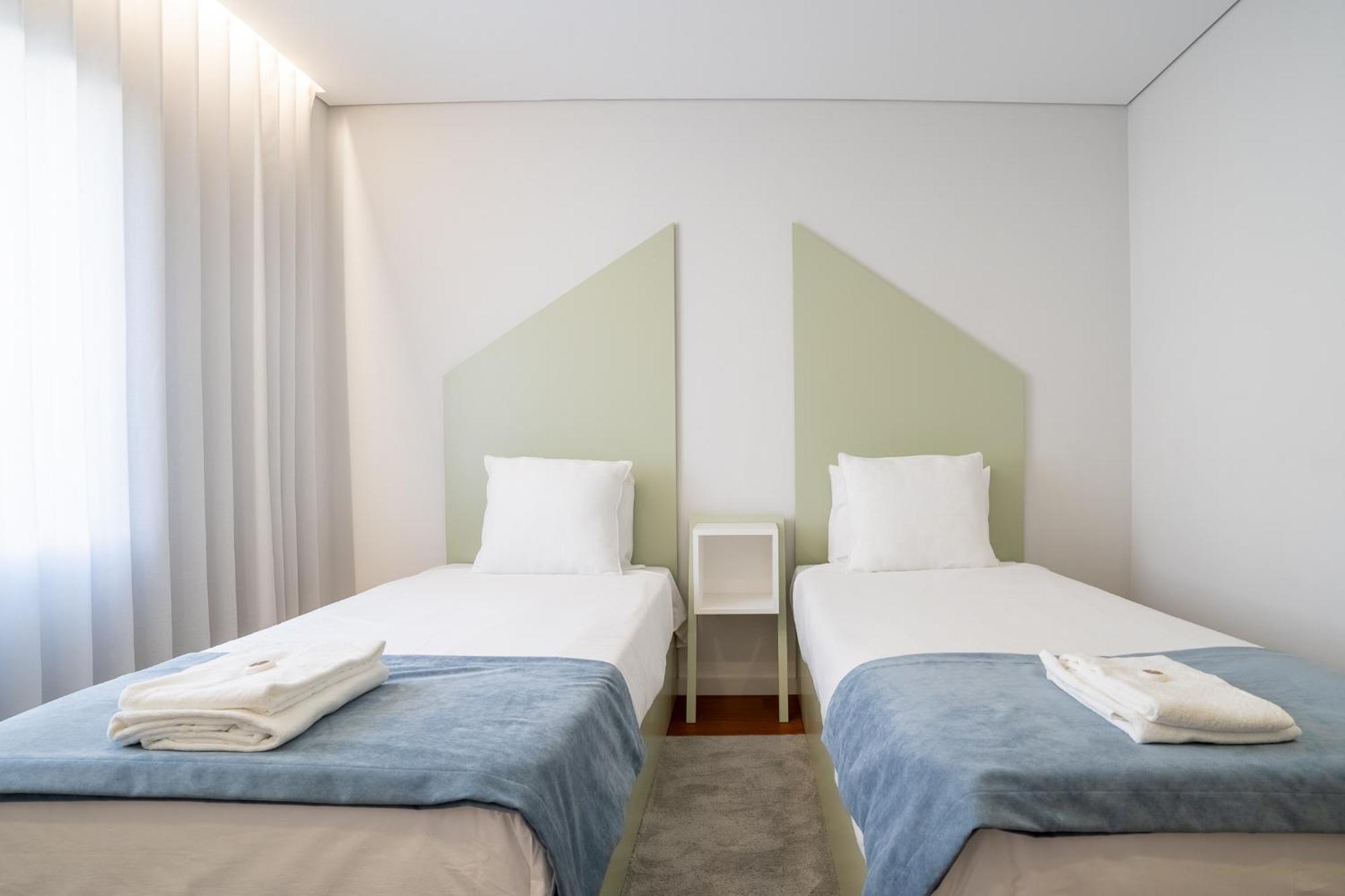 Porto & Douro Vista Apartments By Inviting Valbom  ภายนอก รูปภาพ