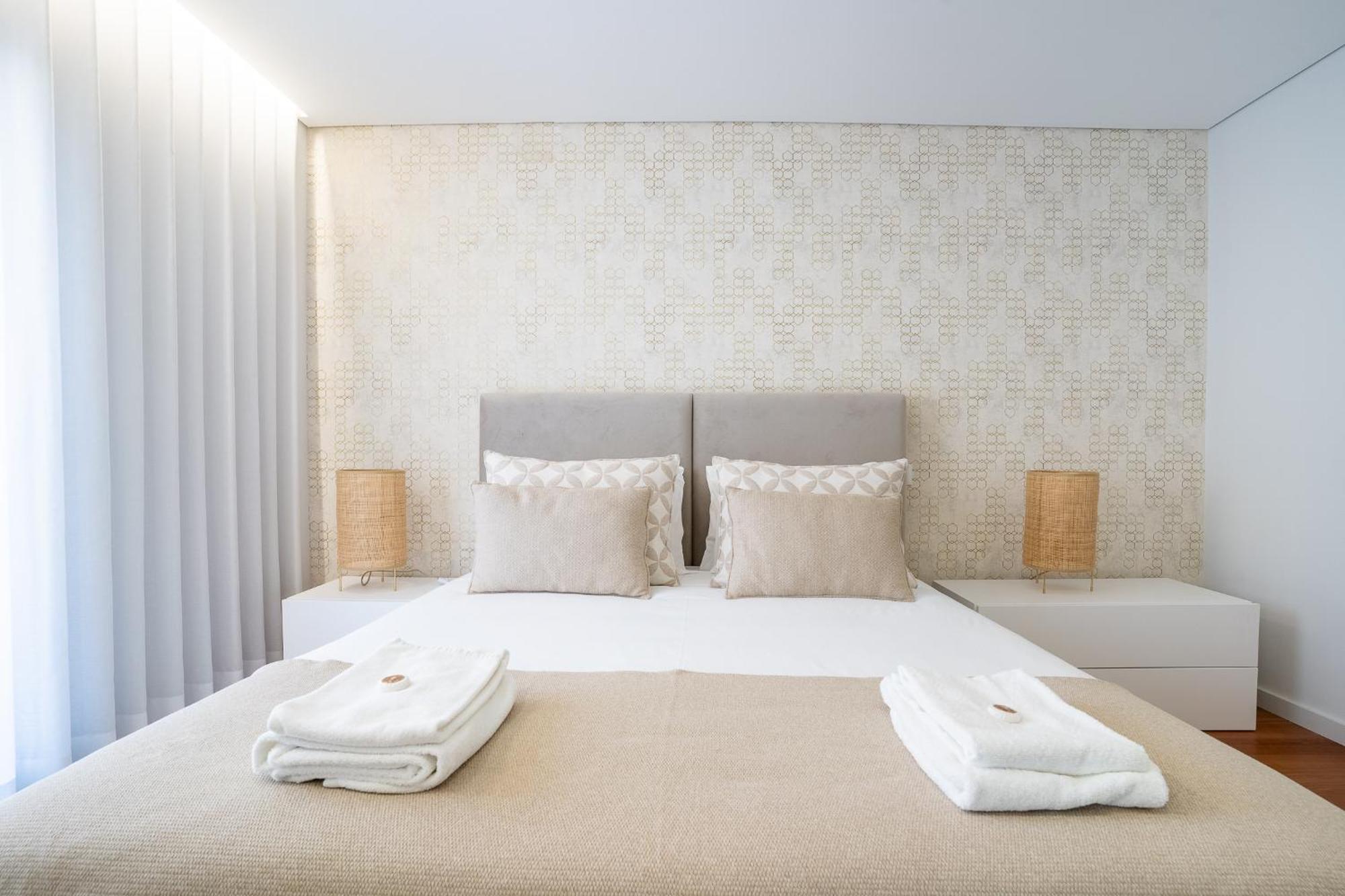Porto & Douro Vista Apartments By Inviting Valbom  ภายนอก รูปภาพ
