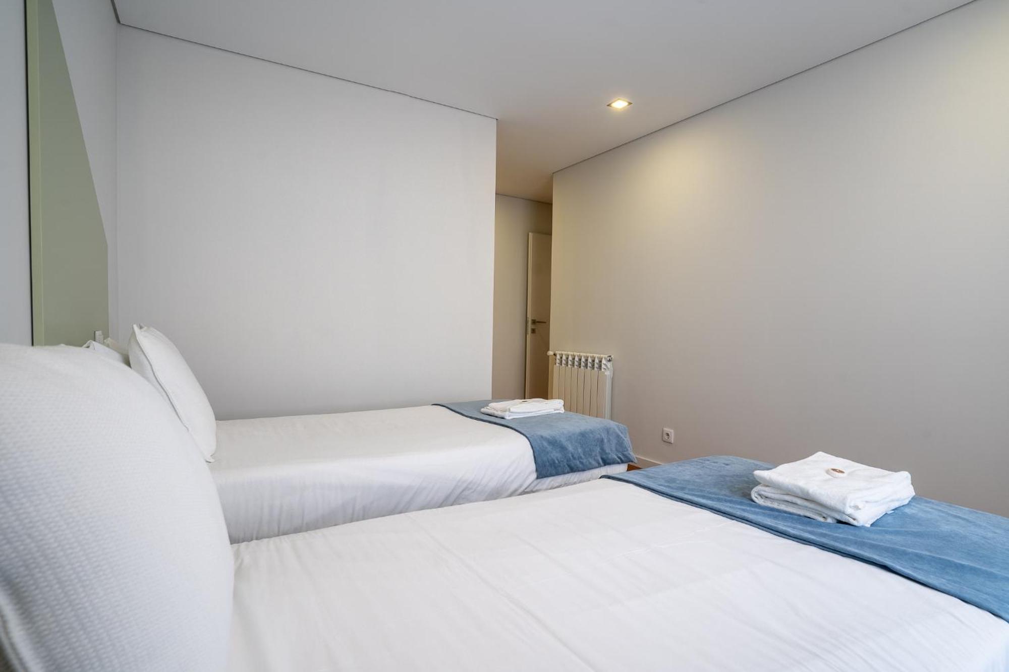 Porto & Douro Vista Apartments By Inviting Valbom  ภายนอก รูปภาพ