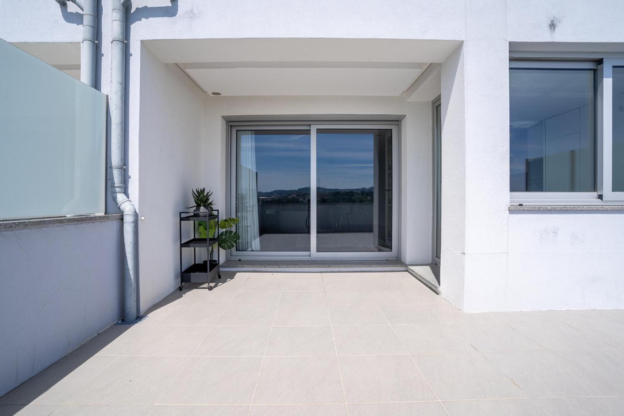 Porto & Douro Vista Apartments By Inviting Valbom  ภายนอก รูปภาพ