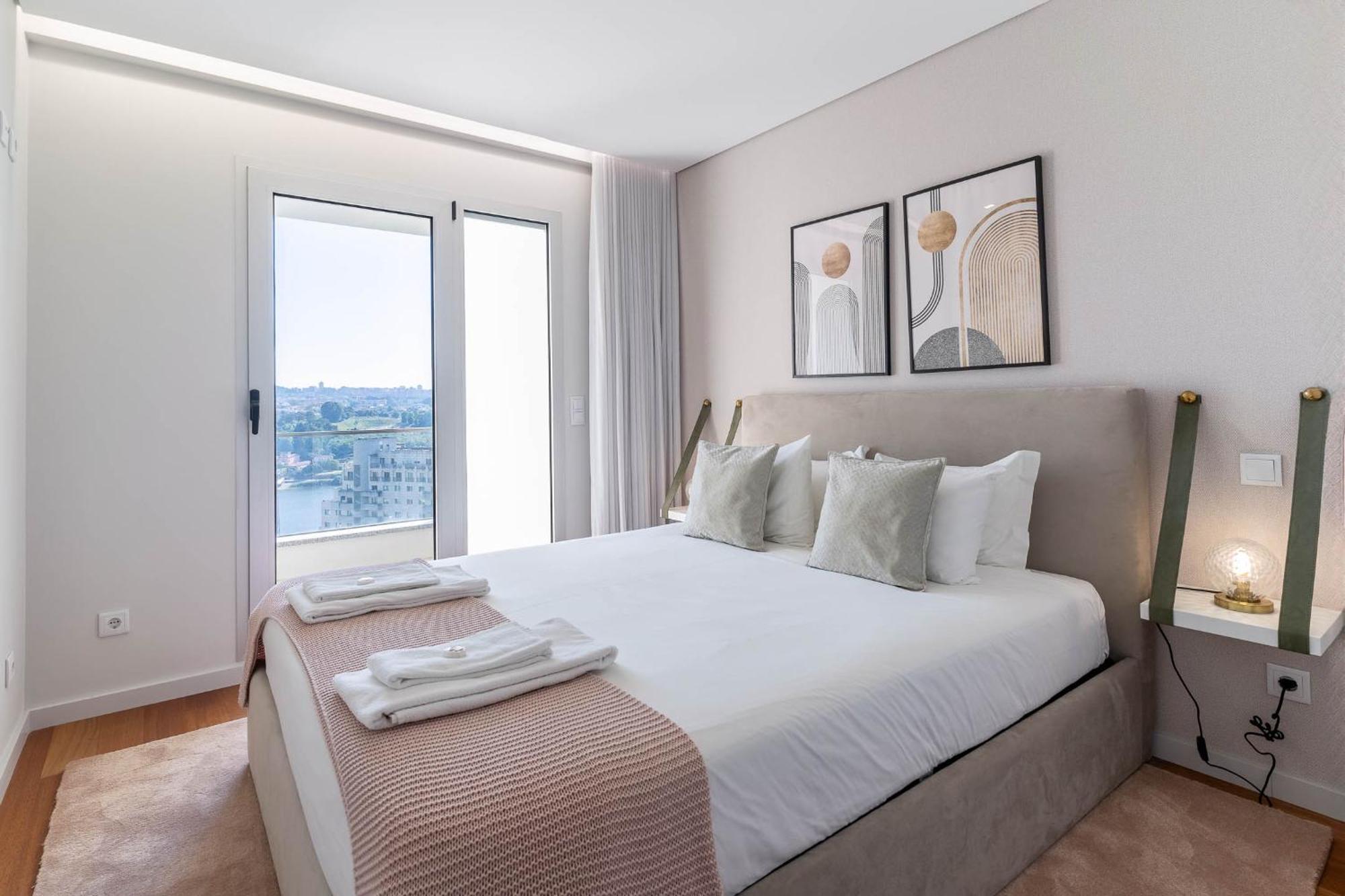 Porto & Douro Vista Apartments By Inviting Valbom  ภายนอก รูปภาพ