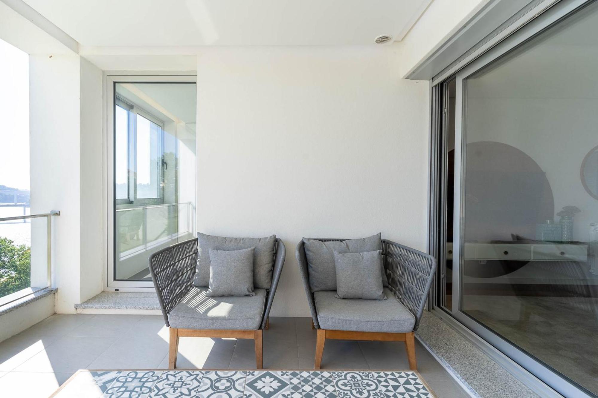 Porto & Douro Vista Apartments By Inviting Valbom  ภายนอก รูปภาพ