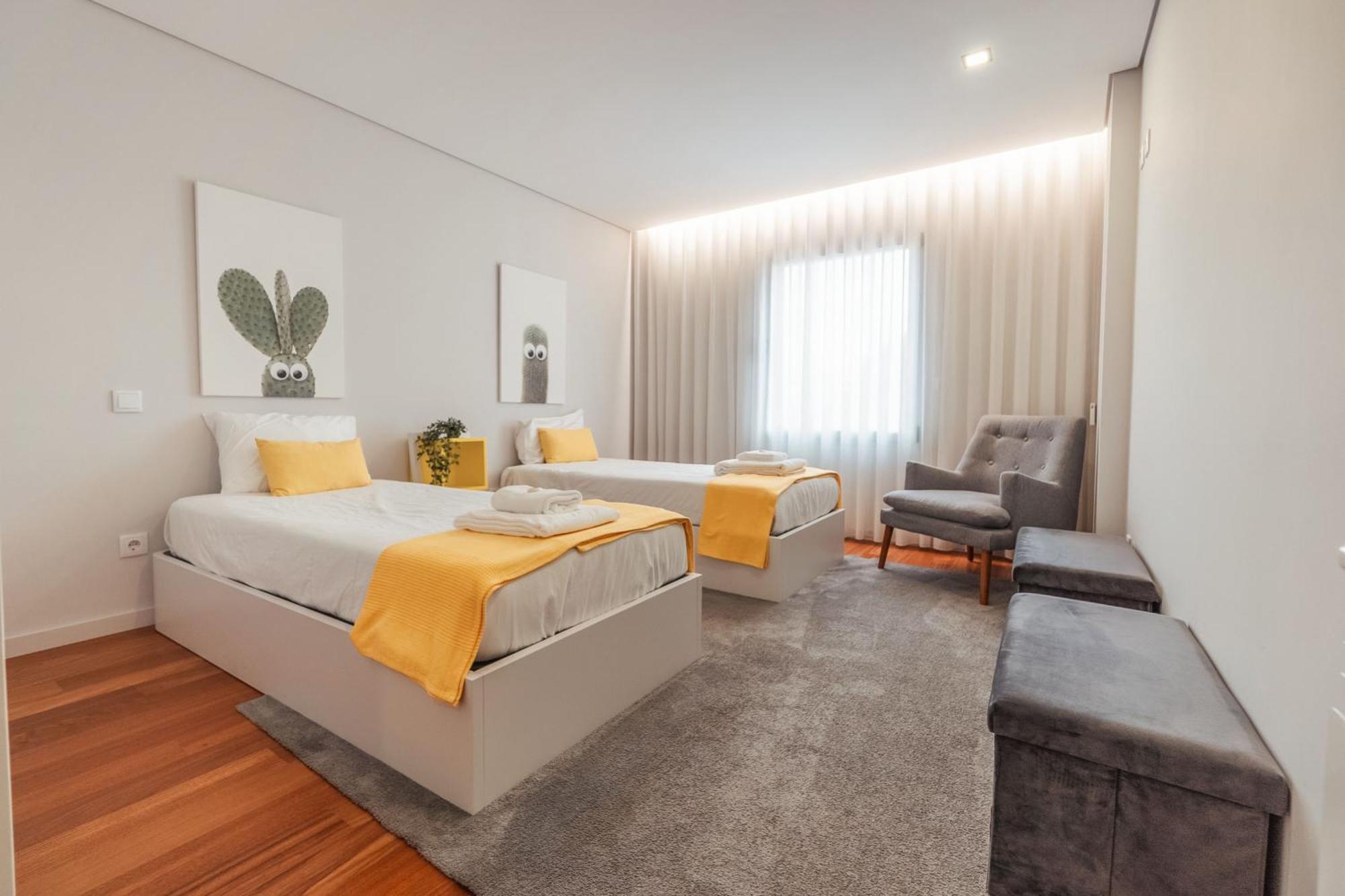 Porto & Douro Vista Apartments By Inviting Valbom  ภายนอก รูปภาพ