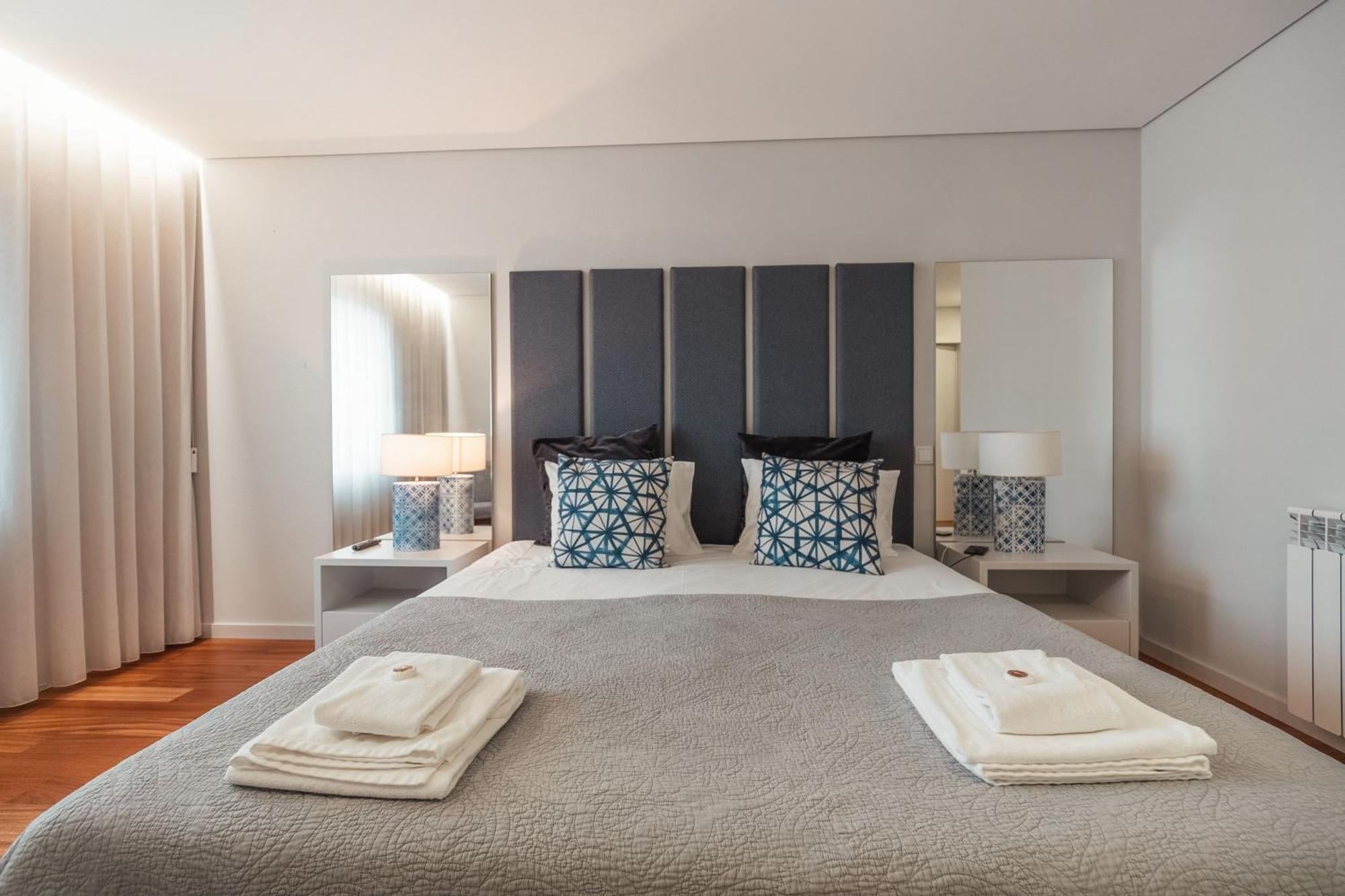 Porto & Douro Vista Apartments By Inviting Valbom  ภายนอก รูปภาพ